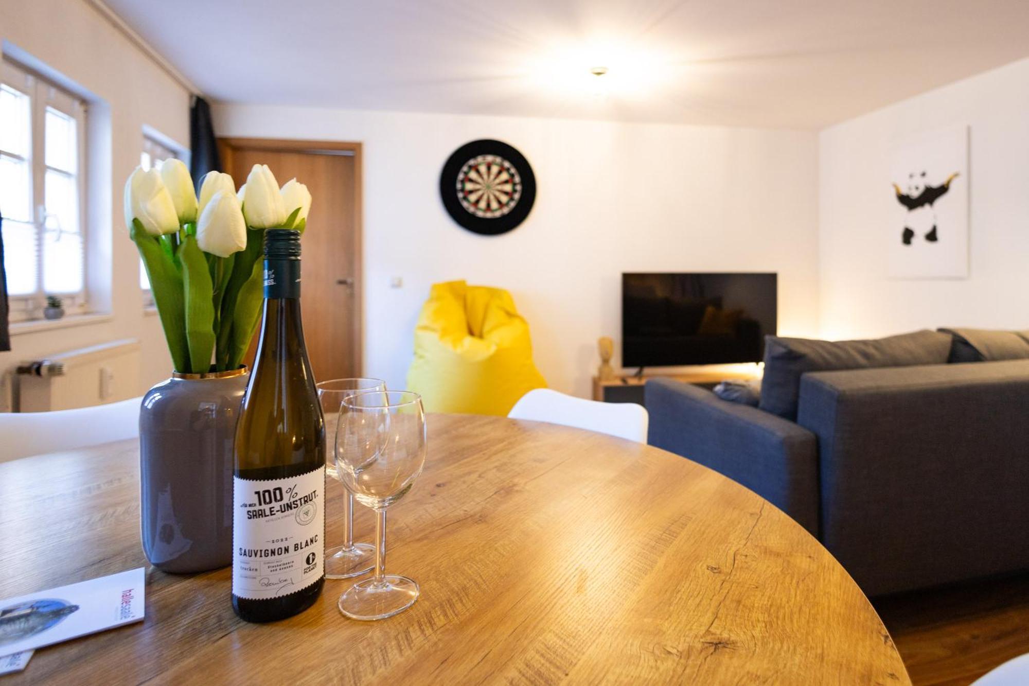 Ko-Living Space An Der Oper - Street Art Design Apartments Halle  Buitenkant foto
