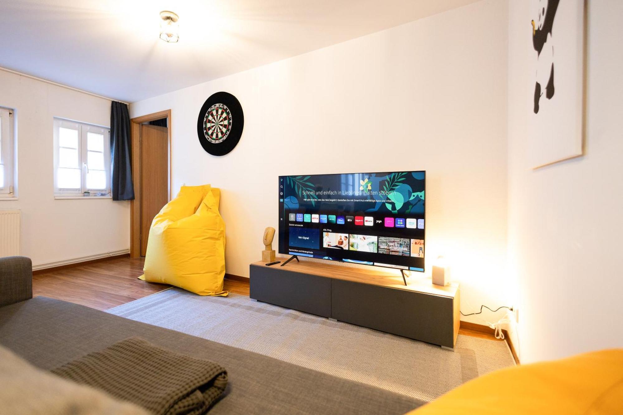 Ko-Living Space An Der Oper - Street Art Design Apartments Halle  Buitenkant foto